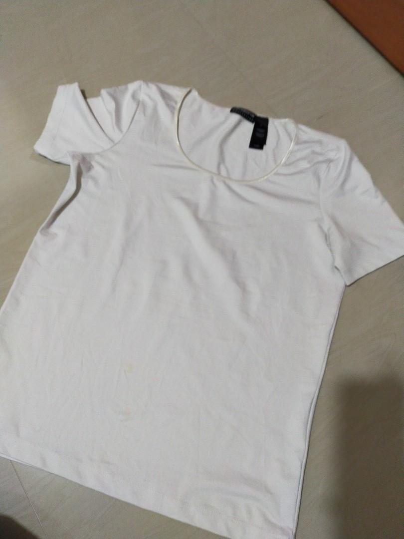 Plain white blouse Women s Fashion Tops Blouses on Carousell