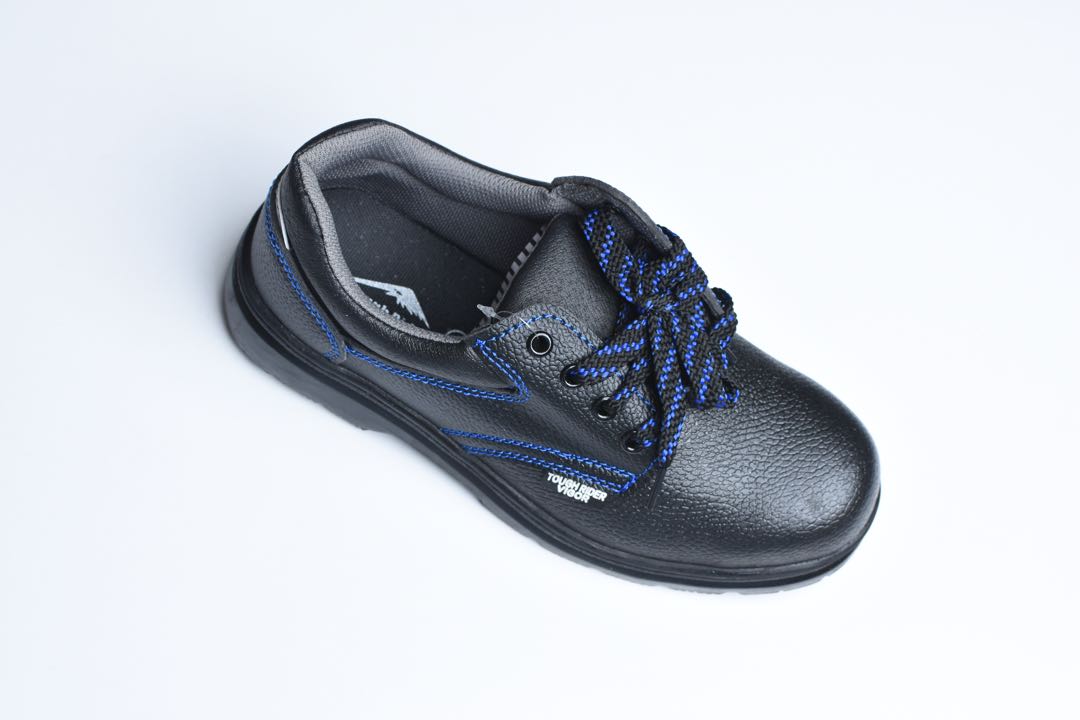 Safety Shoes (Tough rider), Commercial & Industrial, Construction Tools