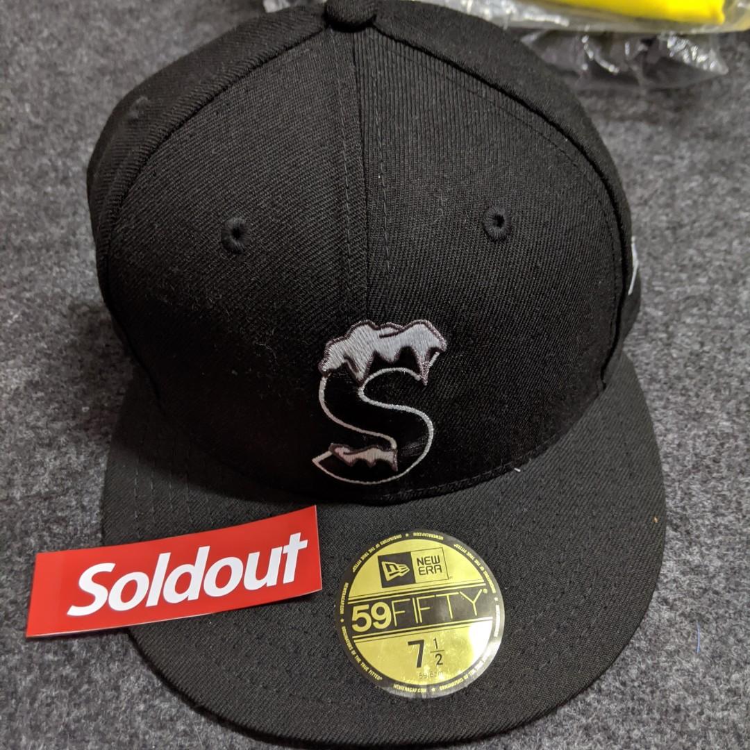 メンズsupreme S logo New Era 黒7 1/2