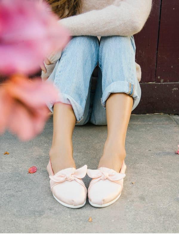 Ivory grosgrain bow women's classics clearance
