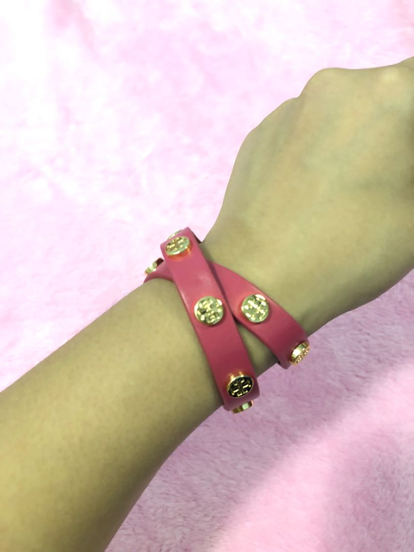 Tory Burch• bracelet - pink, Women's Fashion, Jewelry & Organizers,  Bracelets on Carousell