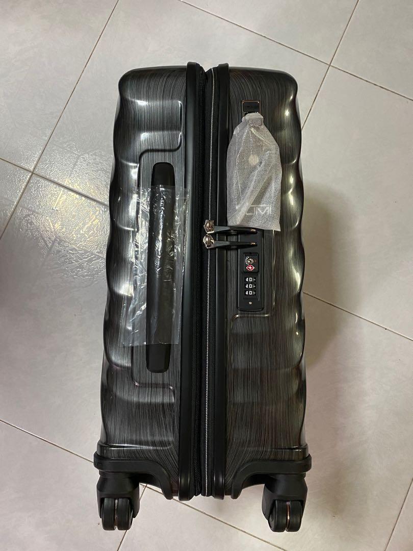 Tumi 19 outlet degree polycarbonate