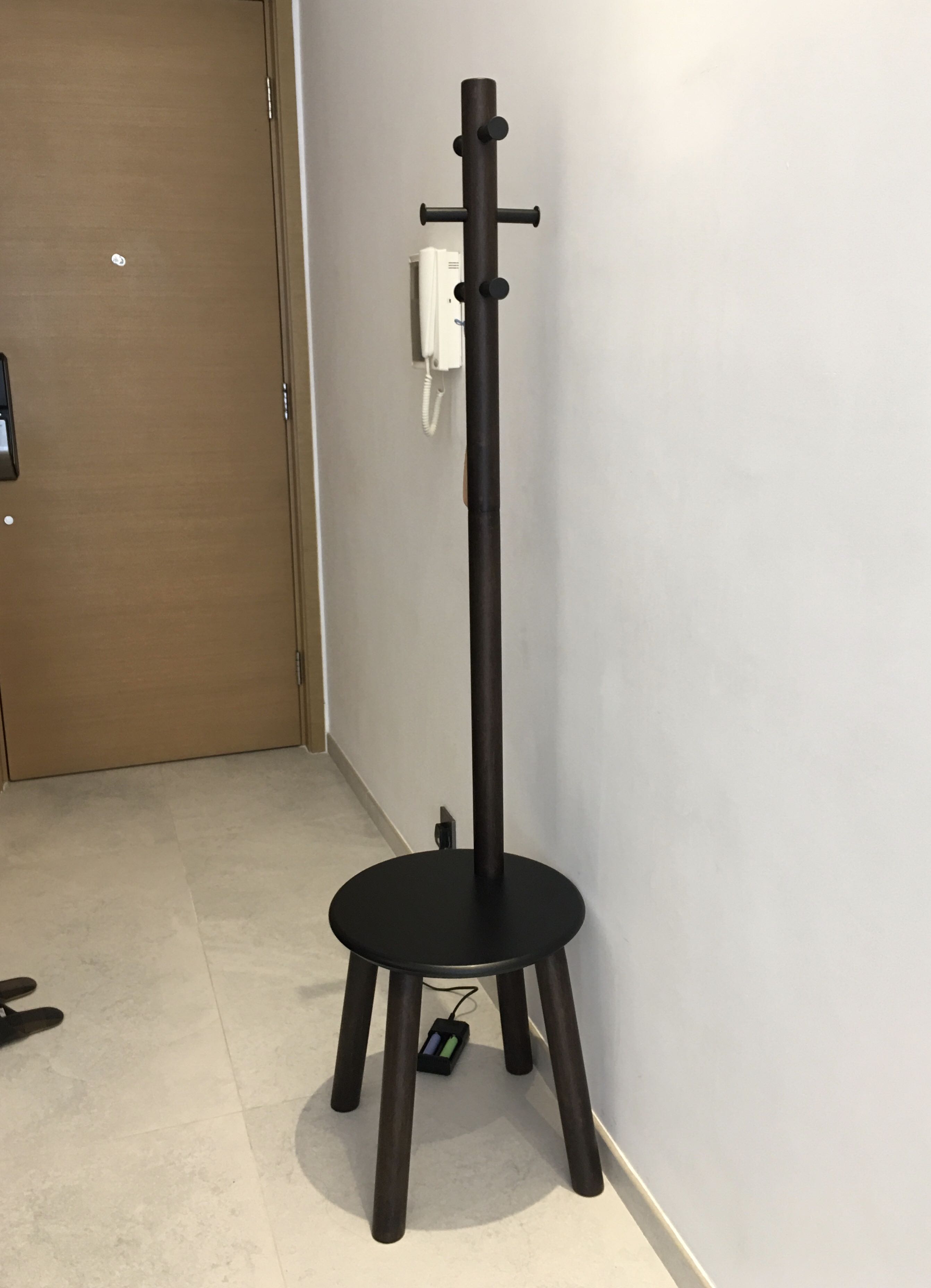 Umbra Pillar Stool Coat Rack Connox edu.svet.gob.gt