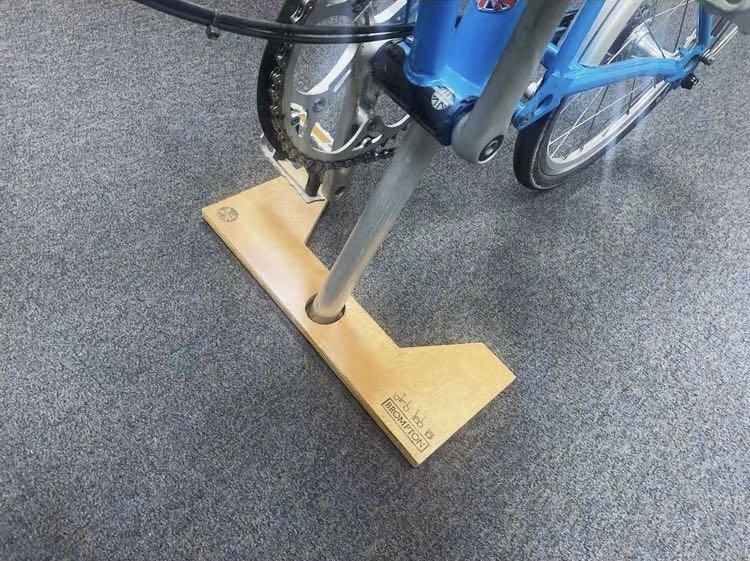 bike stand for brompton