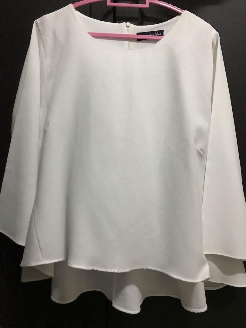 white long sleeve flowy top