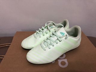 （分類：）位於 。 由 faifaiyim 提交（商品編號 1039988394，圖片 1）。簡介： 。
