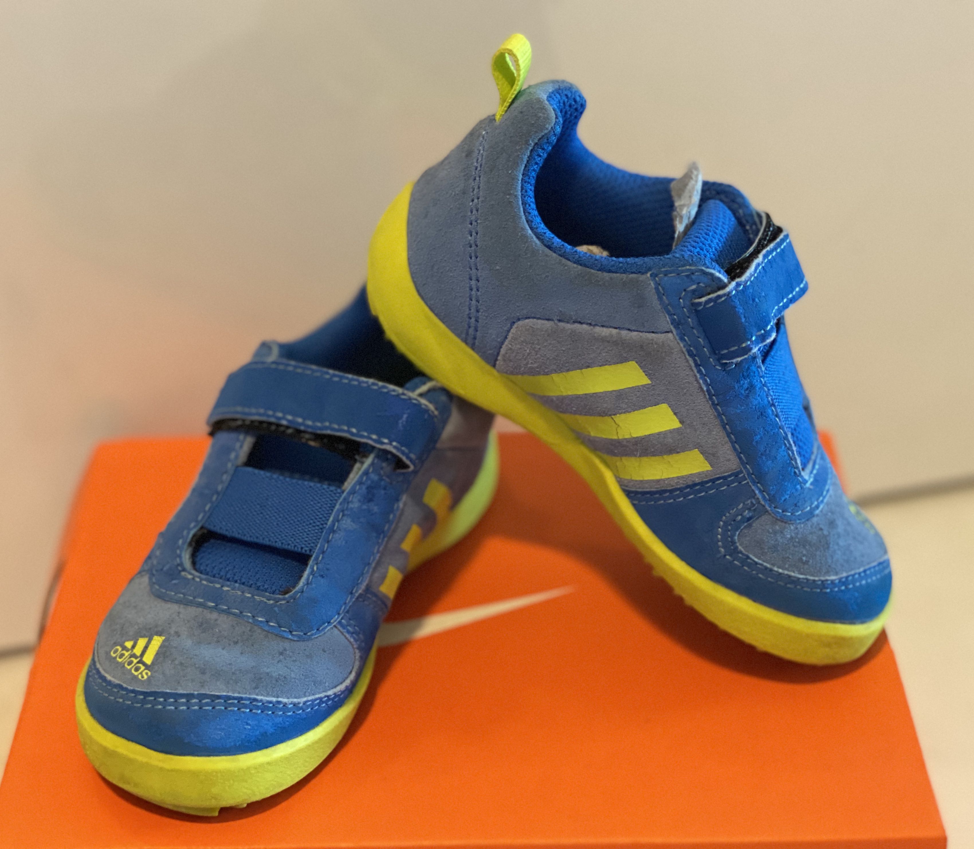 sports shoes for 10 year boy