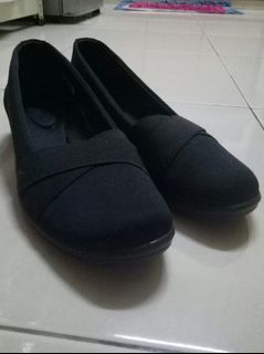 (Category: ) located in . Submitted by preloved_13 (Listing ID 1040033292, Image 1). Description: .