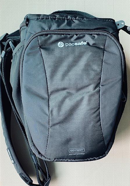 Camera Bag (Category: Camera Bags & Carriers) located in Bacoor. Submitted by gojisan (Listing ID 1040026853, Image 1). Description: Pacsafe Camera Bag: Model: Camsafe V6 Hardly used: Like new Exomesh design: Anti-theft technology Useful for camera and digital gadgets Useful pacsafe pocket system and with adjustable compartment dividers Can be used as hand carry utility bag during trips Equipped with rain-cover RFS: Declutter camera cabinet & I h