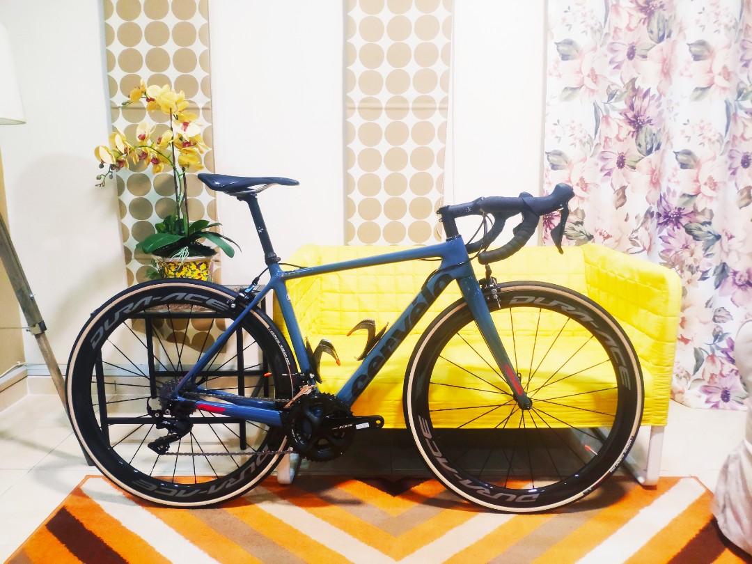 Cervelo R2 carbon road bike Sports Equipment Bicycles Parts