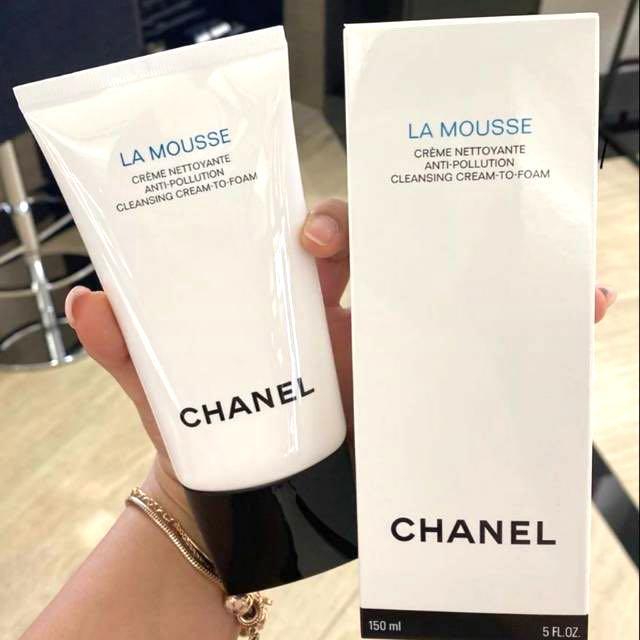 Chanel La Mousse Anti Pollution Cleansing Cream to Foam
