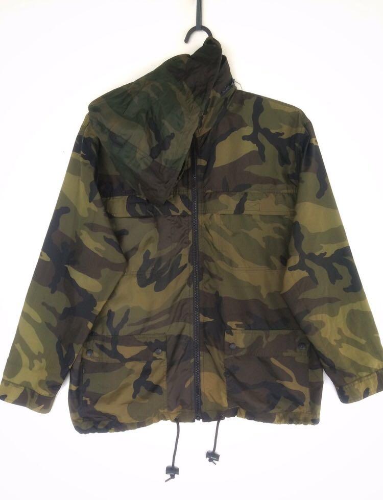 DKNY camo windbreakers jacket 22x26 Men s Fashion Tops Sets