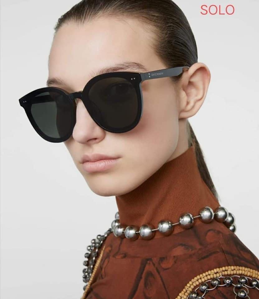 Gentle Monster Solo (Category: Sunglasses & Eyewear) located in Taguig. Submitted by poshcity (Listing ID 1040050259, Image 2). Description: ✨PLEASE MAKE READING A HABIT✨ Facebook page: @poshcity Stated down below all the details and informations about the item. Shop at your own risk. BAGS ARE ALL ON HAND 💕 🕶: Gentle Monster Solo 🕶: Code N-8 🕶: Complete Inclusion ❎NO COD OR COP— Payment first policy ❎FORM FOR SURE BUYERS ONLY .