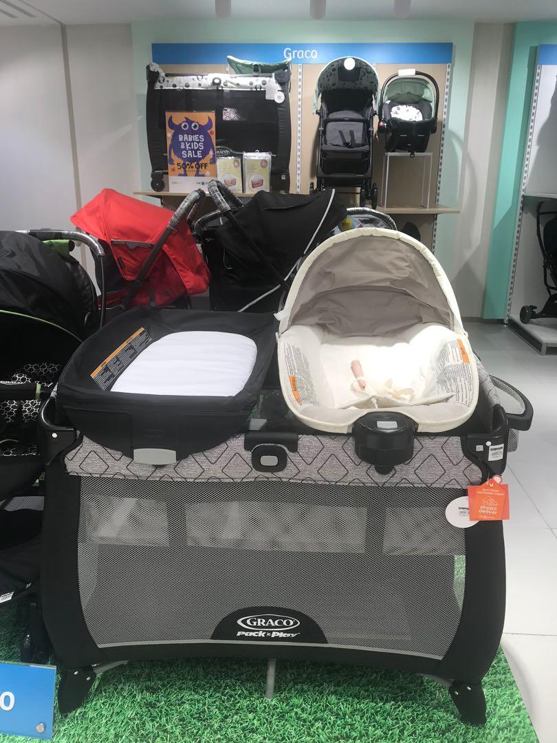 Graco portable hot sale napper asher