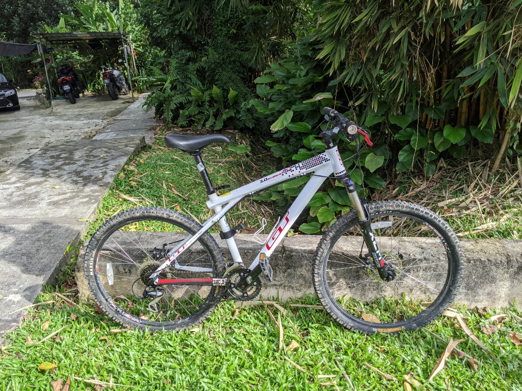 Gt avalanche best sale 3.0 26 inch