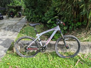 Gt avalanche 3.0 hardtail shop