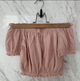(Category: ) located in . Submitted by sunshineandfreesias (Listing ID 1039991991, Image 1). Description: .