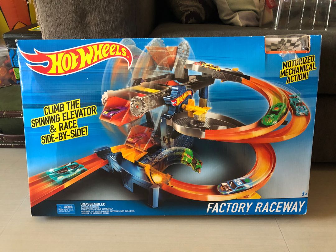 factory raceway hot wheels