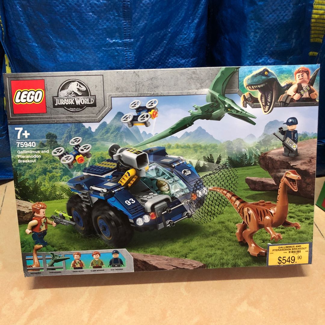 lego gallimimus and pteranodon breakout