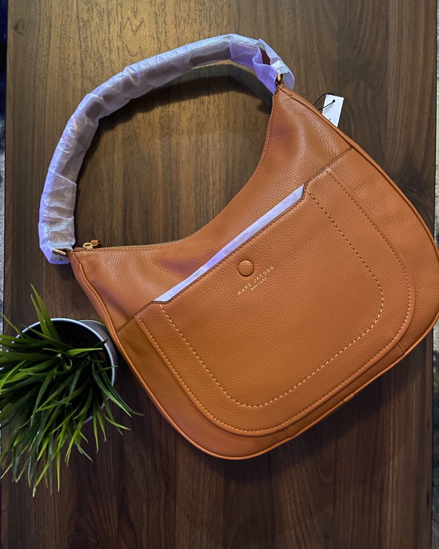 Marc jacobs store empire city hobo