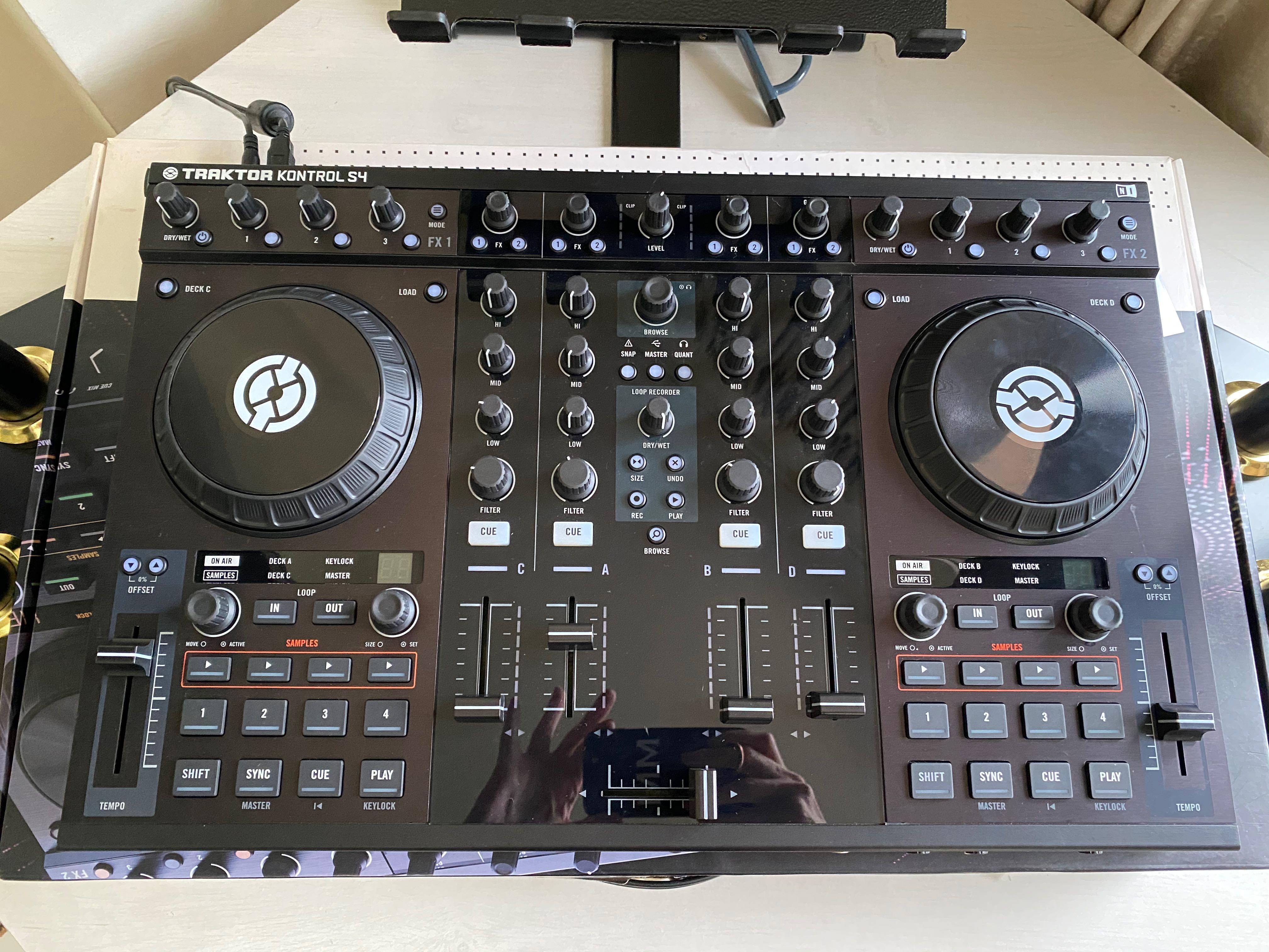 DJ Turntable Traktor Kontrol S4 MK1, Hobbies & Toys, Music & Media, Music Accessories on Carousell