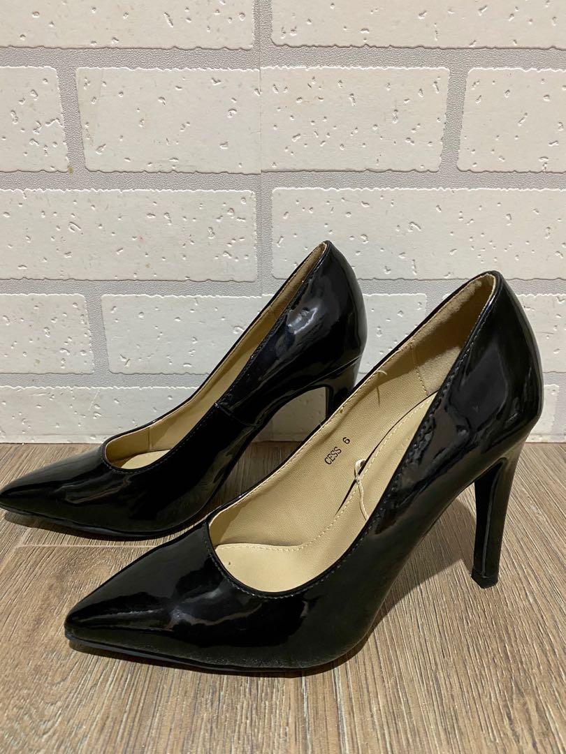 Parisian black heels clearance