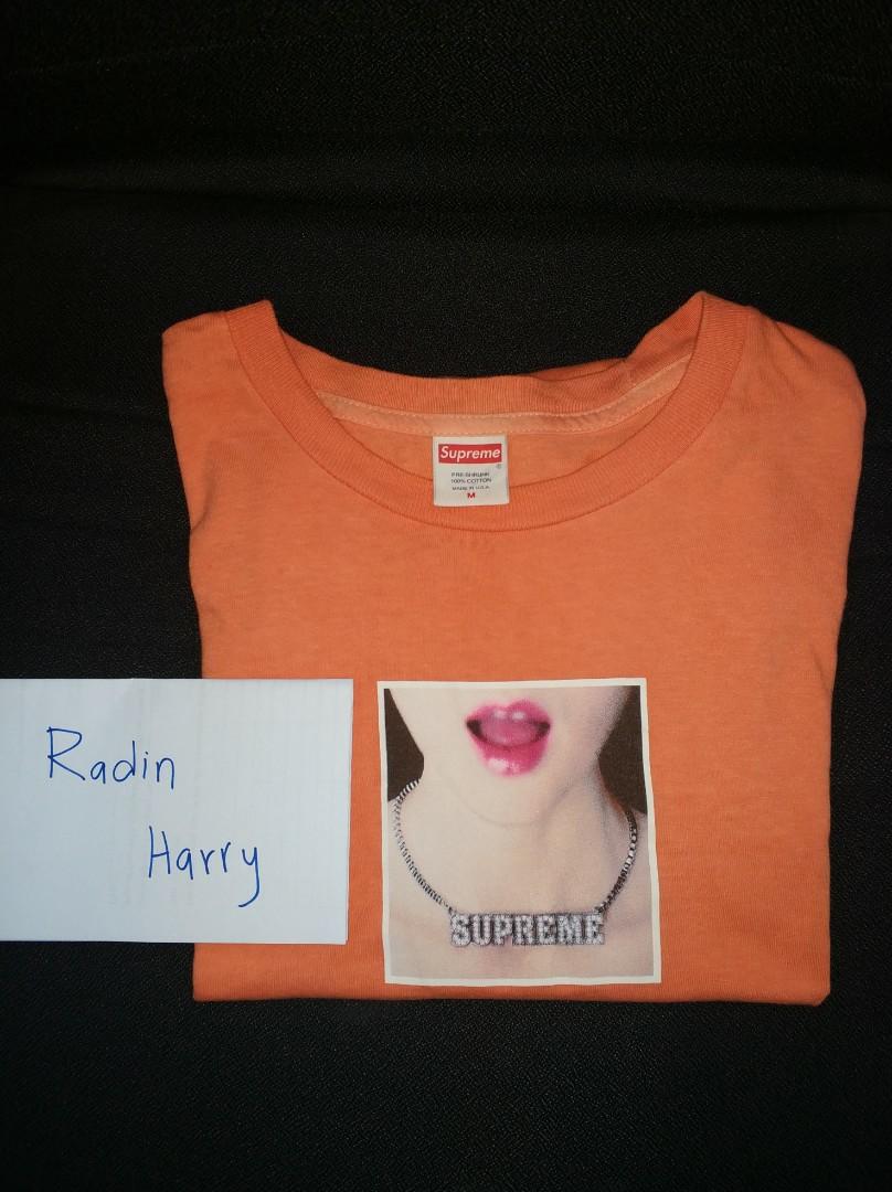 Necklace hotsell tee supreme