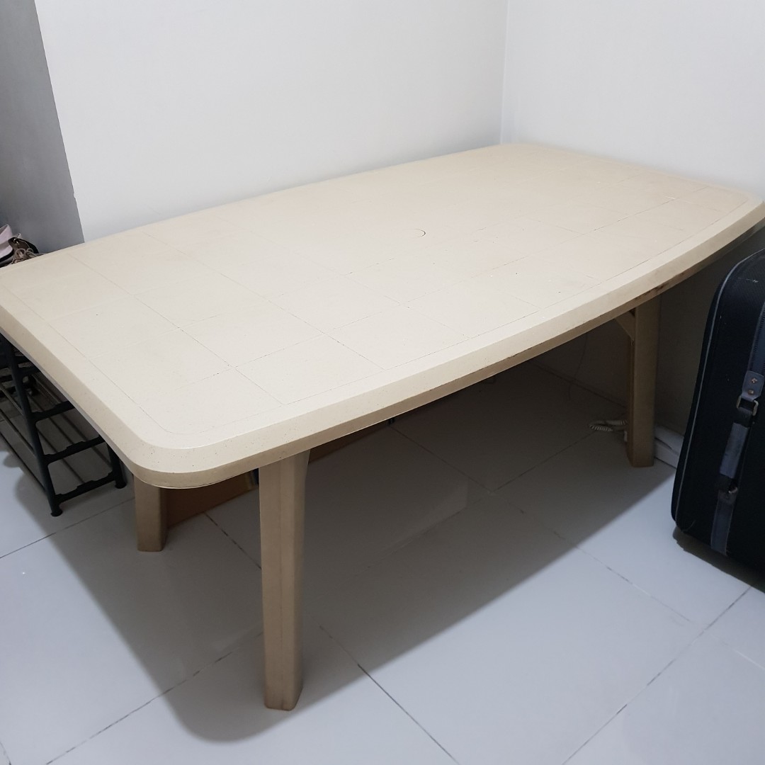 Uratex monoblock deals table