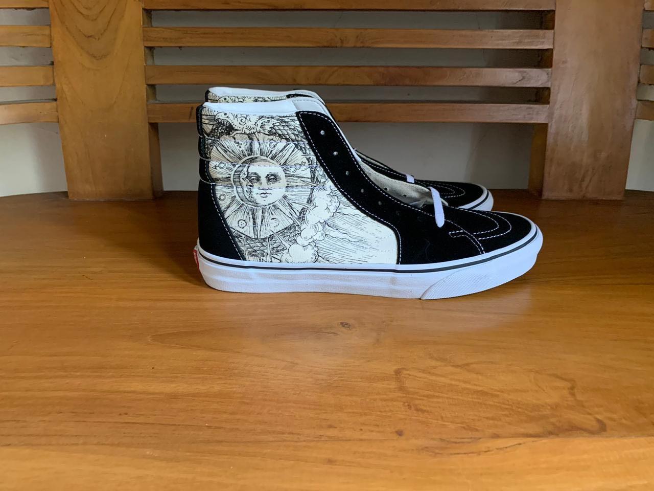 Vans sk8 hi ouroboros deals