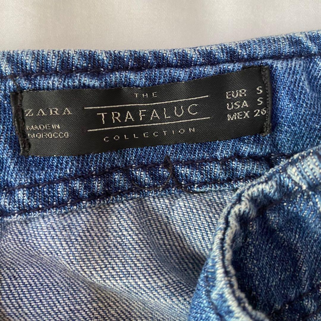 Zara denim skirt (Category: Skirts) located in Cebu City. Submitted by trinating (Listing ID 1039901446, Image 2). Description: Size Small/ US size 4 RFS: went down a size 📍pickup: ESDI Magallanes (office hours) 📍pickup: Banawa, Cebu City residence 📍Meetup: 711 next to MHAM Banawa 🛵Delivery: Lalamove/ Grab delivery 💎MOP: BDO/ MBTC/ Gcash (NO cod) 📱PM for complete address for pickups & details on preferred MOP 👉🏻delivery fee shouldered by 