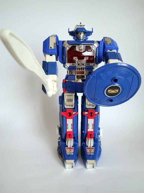 Deluxe 2025 astro megazord