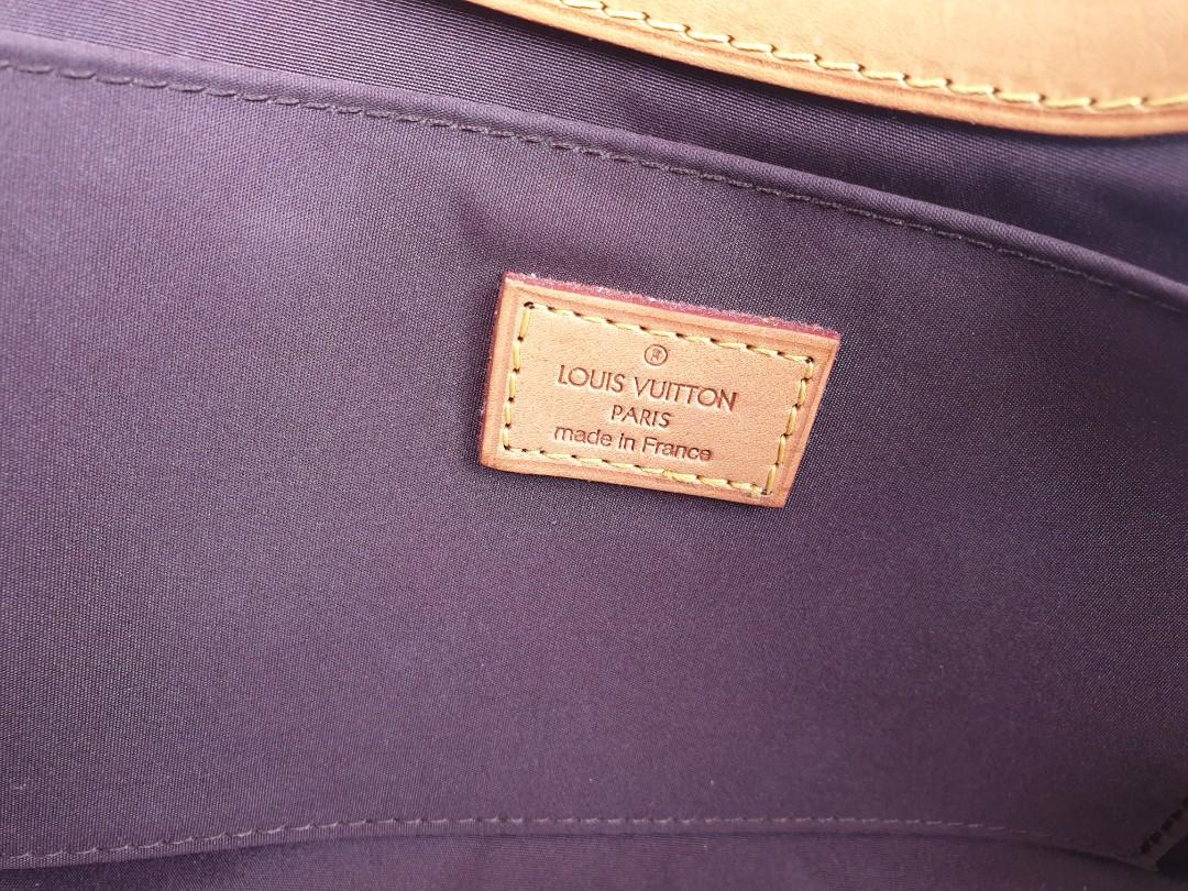 # 15869 - P4,000 Louis Vuitton Monogram Vernis Roxbury Drive