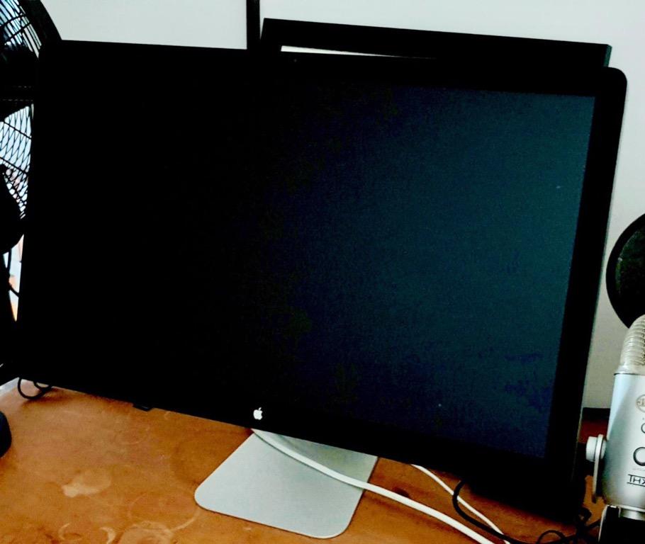 Apple Cinema Display Led 27 Inch A1316 Electronics Computer Parts Accessories On Carousell