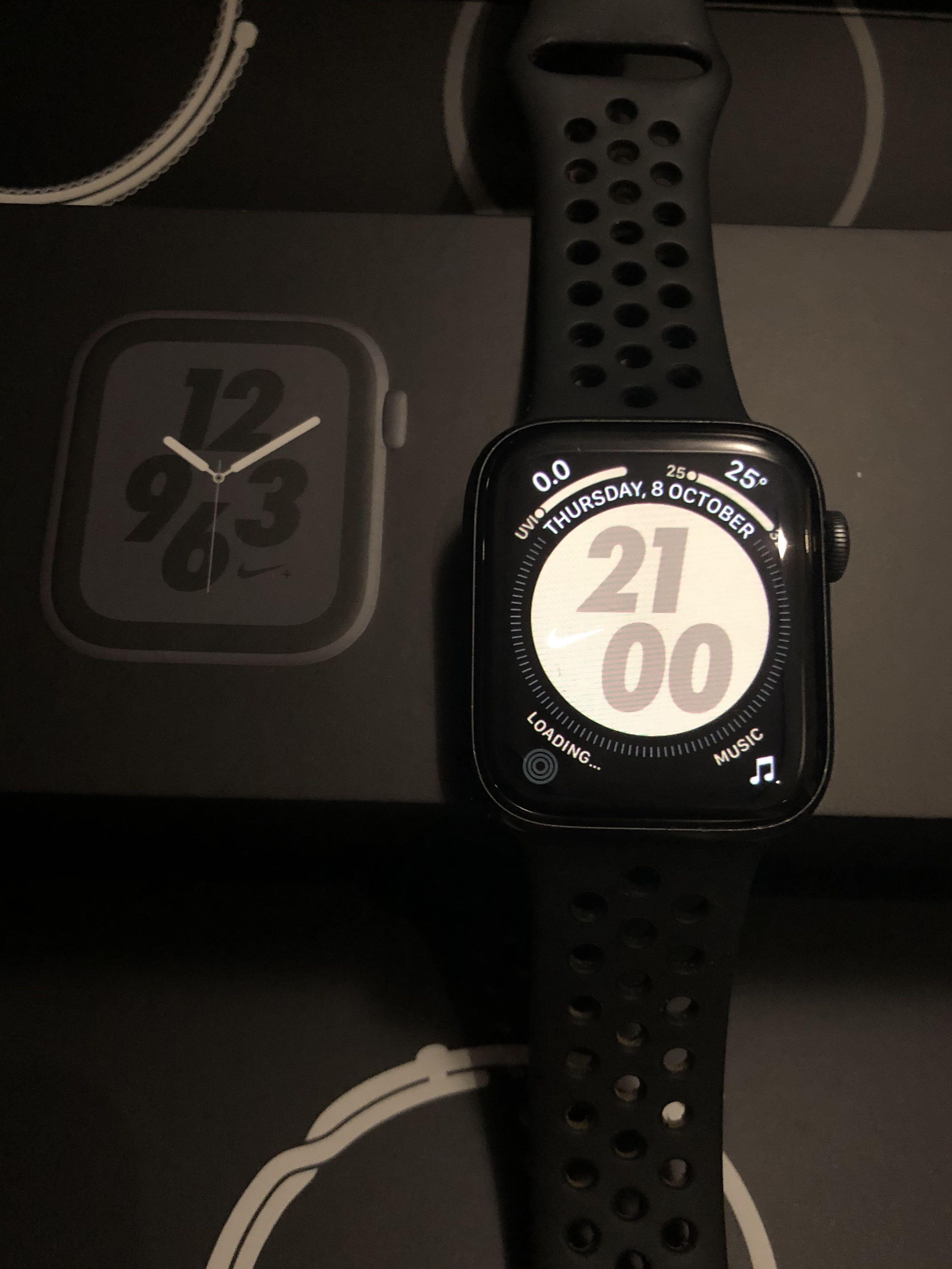 Apple Watch Series 4 Cel Gps 44mm Men S Fashion Watches On Carousell