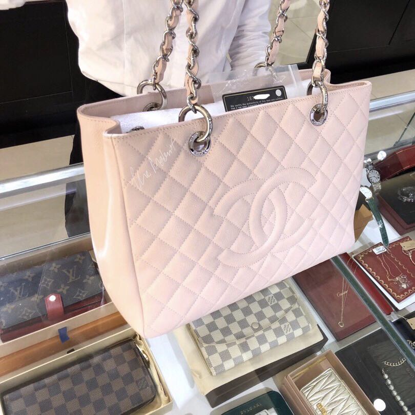 Authentic Chanel Light Sakura Pink Caviar Leather GST Silver