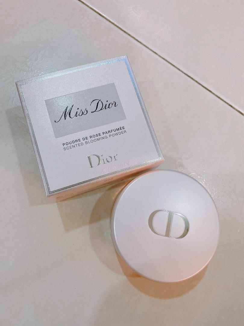 Dior blooming powder deals