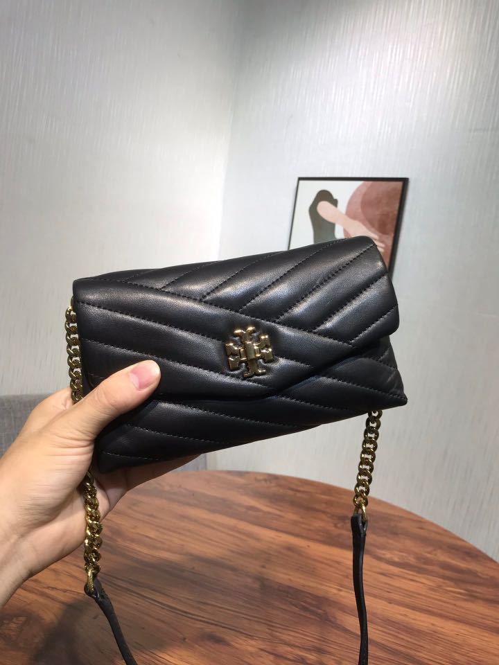 Authentic Tory Burch Kira Chevron Small Kira Chain Wallet Chevron Crossbody Bag