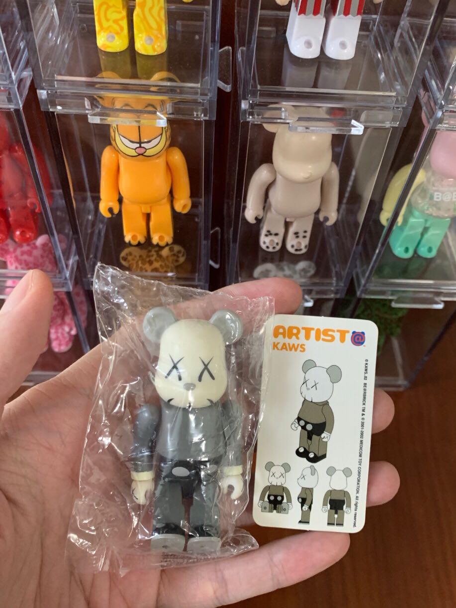 Bearbrick kaws 100 Carousell