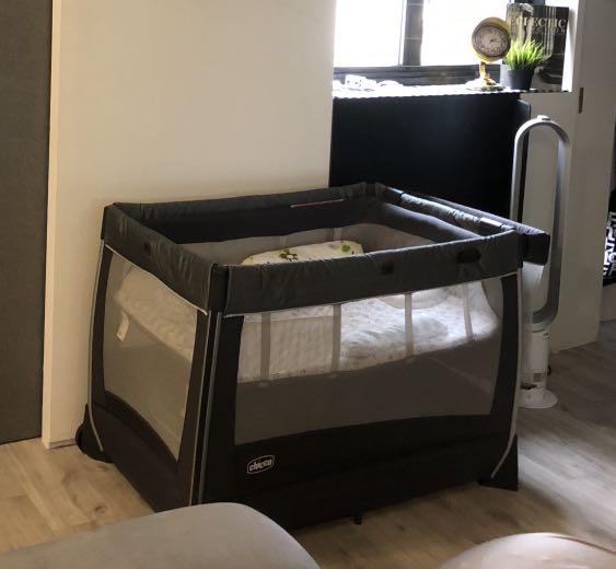 chicco lullaby crib