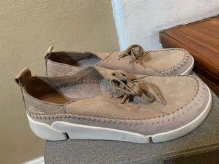 clarks shoes near me