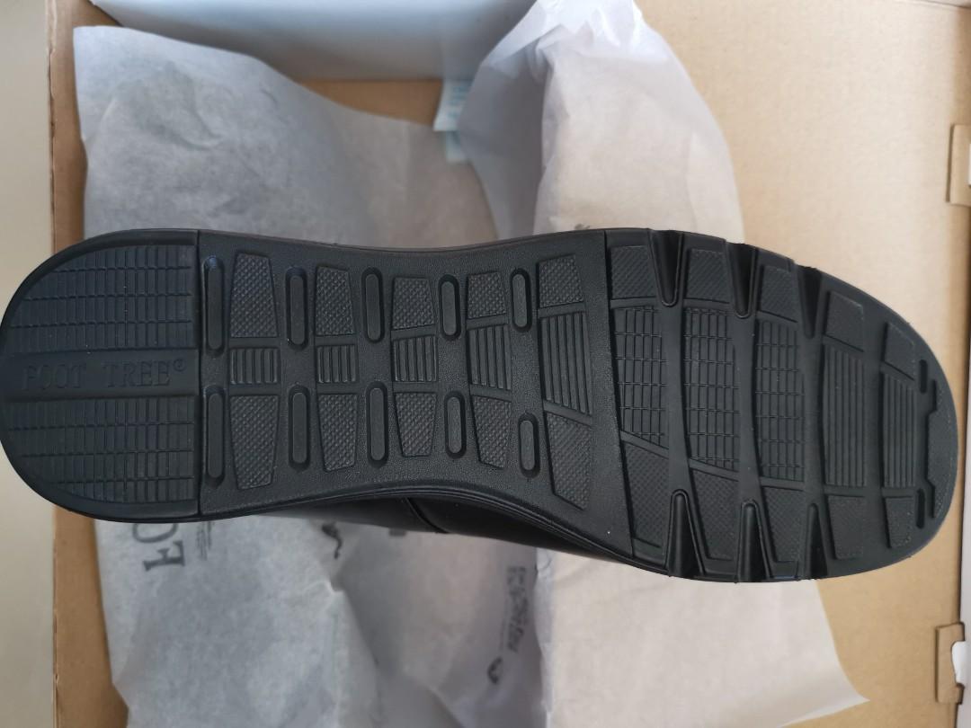 Foot tree brand new shoes, Women's Fashion, Footwear, Flipflops and