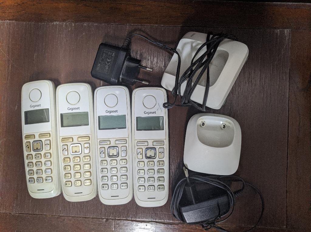 Gigaset A220 Dect Cordless Phones x 4 units with 2 charging stands