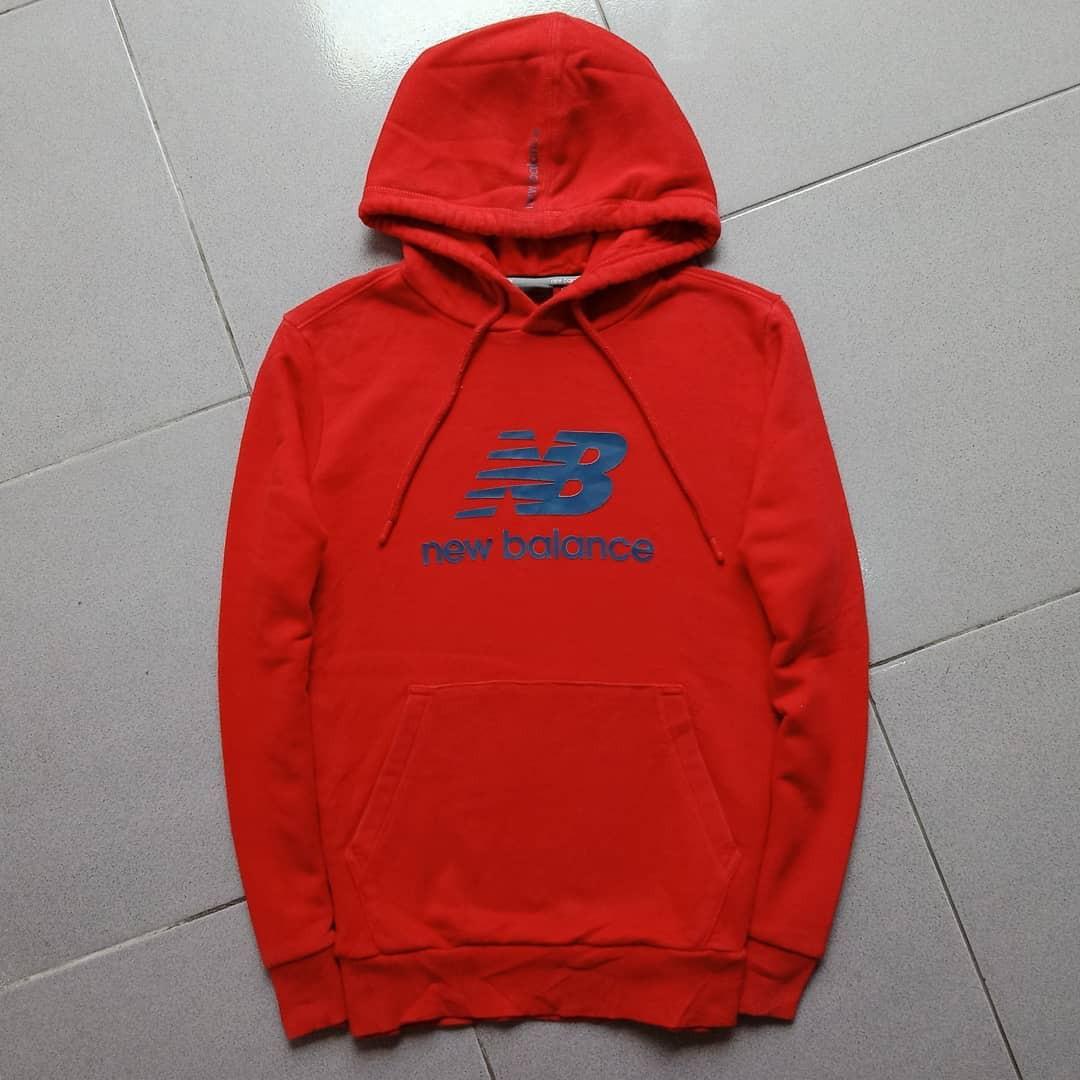 HOODIE NEW BALANCE RED Fesyen Pria Pakaian Baju Luaran di
