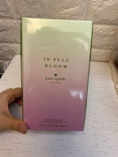 （分類：）位於 。 由 karmidesu 提交（商品編號 1040258713，圖片 1）。簡介： 。