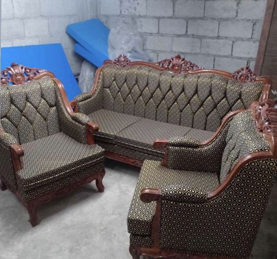 King sales louie sofa