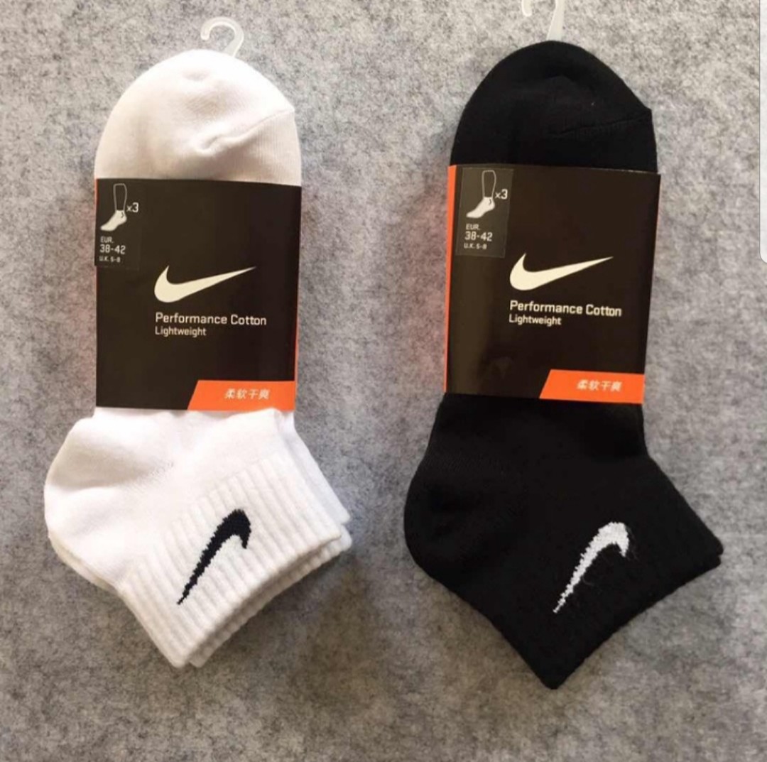Nike Socks, Women's Fashion, Footwear, Sneakers on Carousell