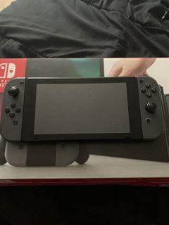 Nintendo switch comes with 3 games mint condition