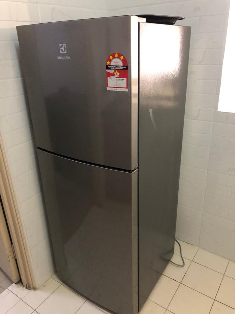 Peti Ais Kitchen Appliances On Carousell