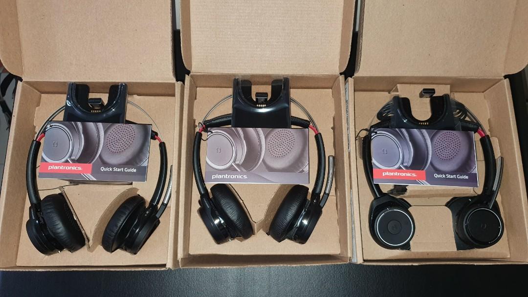 Plantronics Voyager Focus (Category: Headphones & Headsets) located in Quezon City. Submitted by versa_electronics (Listing ID 1040126532, Image 2). Description: Plantronics Voyager Focus UC New - Complete set (Headset, USB Dongle, Dock, Soft case & USB cable) free same day delivery within NCR & Rizal areas COD via LBC for Provinces can be arranged.