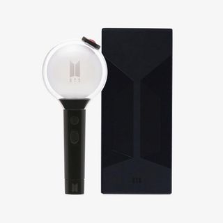 (Category: ) located in . Submitted by shopkpopstuff (Listing ID 1040330438, Image 1). Description: .